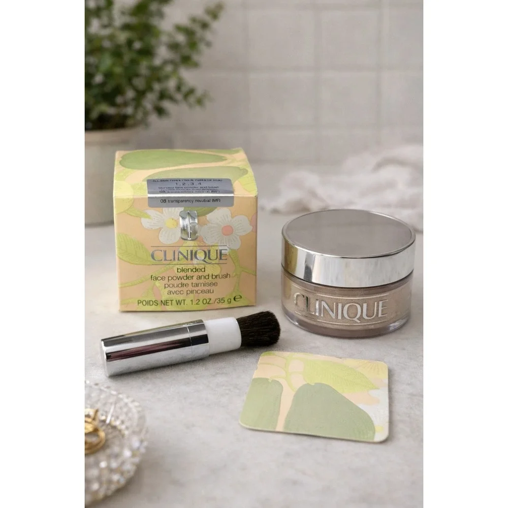 Clinique Blended Face Powder and Brush 08 Transparency Neutral 1.2oz NEW